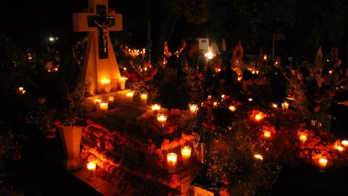 NOCHE DE MUERTOS 4